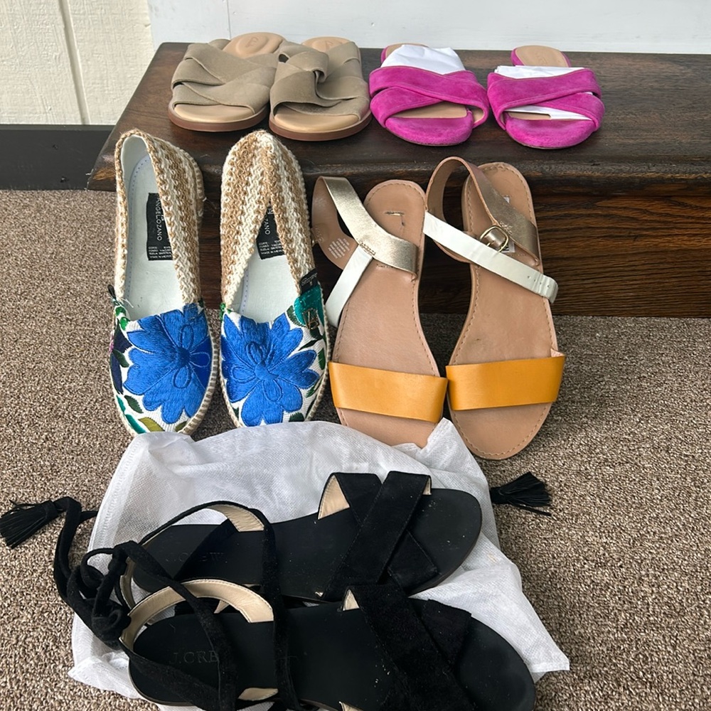 Five pair of assorted ladies summer sandals and shoes